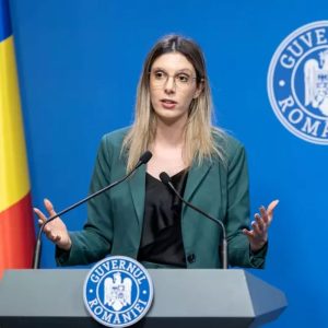 Diana Buzoianu, replică pentru liderul sindical care a spus că sunt „cam multe femei care conduc şi iau decizii”: „Ştim, asta supără mulţi misogini!”