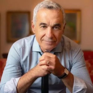 Călin Georgescu a fost reținut de DIICOT pentru 24 de ore. E acuzat de înşelăciune și constituire a unui grup infracţional organizat