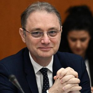 Cine e Luca Niculescu, omul pe care Nicușor Dan îl vrea premierul unui guvern PSD. Are 55 de ani și a fost ambasador la Paris: „Sunt condamnat să fiu optimist”