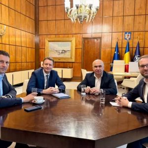 PSD respinge varianta unei rocade guvernamentale, USR îl susține pe Siegfried Mureșan pentru funcția de premier: „Vom fi deschiși pentru discuții inclusiv cu PSD”