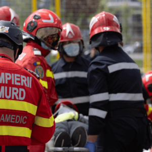 Explozie în Sectorul 5 al Capitalei, vizavi de Inspectoratul General al Poliției Române. Două persoane au fost rănite: „Explozie la o butelie de gaz, aflată într-o curte”
