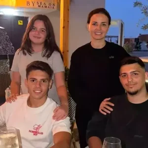 Băieții Mădălinei Apostol au decis să rămână în grija tatălui lor. Cum se simt și cât de afectată bunica lor: „Au început să conștientizeze. Pentru ei a fost un șoc!”