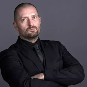 Cine este Cheloo de la Asia Express 2026. A fondat trupa Paraziții, a trecut printr-un divorț controversat și are doi copii
