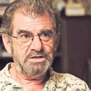 Florin Zamfirescu, apariție rară la un eveniment monden. Premiat pentru excelență, actorul a surprins cu noul său look, la 77 de ani: „Bine ar fi să fie aici o parte din studenții mei”