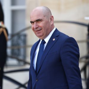 Ilie Bolojan, anunț despre investițiile în educație la începerea noului an școlar. Cum s-au folosit peste 2,5 miliarde de euro: „Beneficiile se vor vedea generație după generație!”