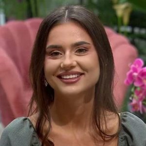 Cine este Izabela, noua concurentă de la Casa iubirii. Are 25 de ani, e din Tecuci și a lucrat ca asistentă în stomatologie