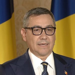 Victor Ponta a reacționat după ce a apărut pe lista pasagerilor unui avion privat cu destinația Mykonos: „Sunt un om liber şi independent, n-am nevoie să-mi plătească nimeni nimic”