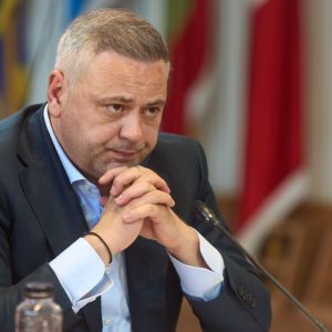 Florin Barbu, ministrul propus la Agricultură, le promite fermierilor motorină fără acciză și fără TVA din 2027. Scandal la audierea sa în Parlament: „Nu mai mințiți!”/ „Aici e un bâlci. Nu mai persistați în prostie”