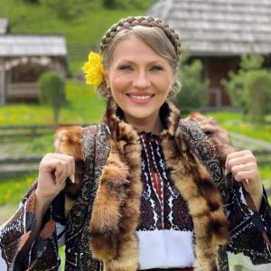 Mirela Vaida a răbufnit la adresa celor care îi critică fiecare mișcare: „Reveniți-vă că vă îmbolnăviți de ficat! Cu cât ne urâți mai tare, ne ridicați cota”