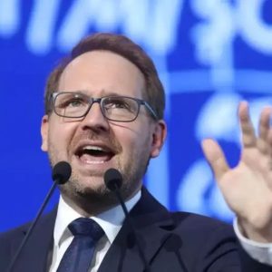 Dominic Fritz anunță că USR nu va vota Guvernul Luca Niculescu: „Nu le putem cere oamenilor să accepte orice guvern, cu orice preț”