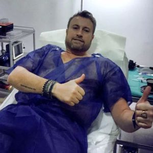 Cătălin Botezatu ajunge din nou pe masa de operație, în Turcia: „Trebuie să o fac când sunt foarte liniștit. Poate în perioada aceea așa voi petrece vacanța”