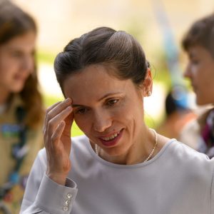 Mirabela Grădinaru, schimbare de stil vestimentar. A renunțat la rochiile vaporoase și colorate și a adoptat ținute sobre, în culori neutre / Cum s-a îmbrăcat la ultimele evenimente de la Cotroceni