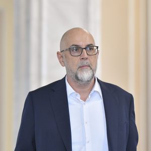 Kelemen Hunor avertizează că alegerile anticipate ar putea aduce AUR la guvernare: „Dăm soarta țării în mana partidului în care eu nu am încredere!”