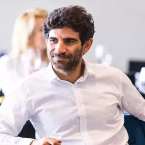 Toma Cuzin, Firicel din Las Fierbinți, plasat sub control judiciar după ce a provocat un accident rutier având permisul suspendat. Analizele confirmă că a consumat cocaină şi cannabis