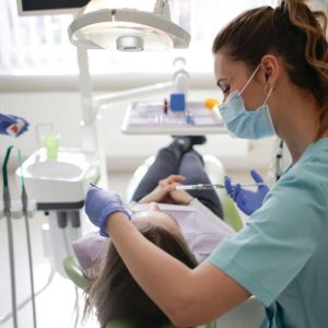 Tratament parodontoză și detartraj subgingival: când este nevoie de mai mult decât o igienizare profesională
