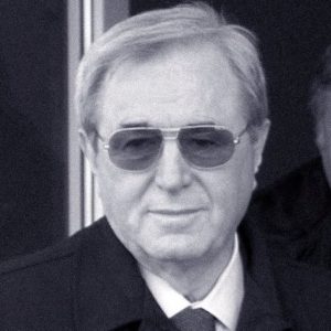 Victor Pițurcă, Anghel Iordănescu și Viorel Hrebenciuc, îndurerați la priveghiul lui Viorel Păunescu. Imagini sfâșietoare de la Biserica Sfântul Elefterie Vechi din Capitală: „A fost un prieten foarte bun. I-a venit și lui sfârșitul”