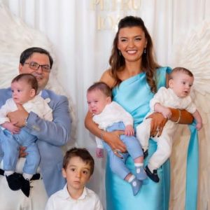 Nicolae Bănicioiu și soția lui și-au botezat tripleții: „De la agonie la extaz. De la teamă la recunoștință. De la rugăciuni la minuni”. Petru, Ioan și Matei au avut parte de o petrecere spectaculoasă