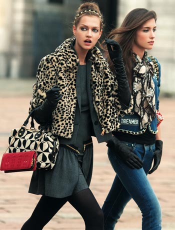 Love Moschino