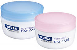 Cremele de zi NIVEA Visage Essentials